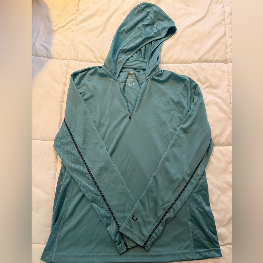 Huk Fishing Blue Hoodie Women’s - Picture 2 of 2